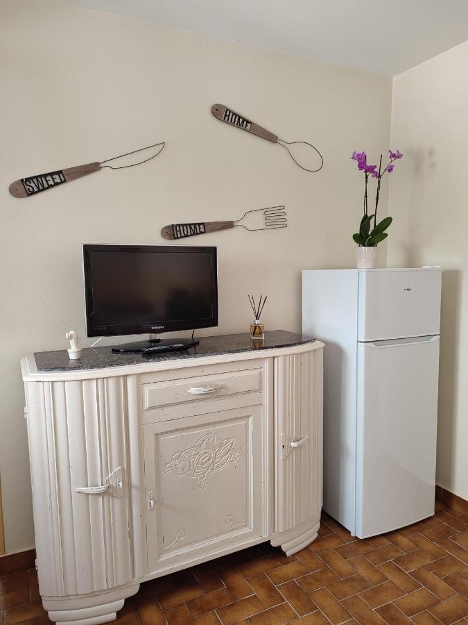 Gite Chez Jeannot Azay-le-Ferron Exterior foto
