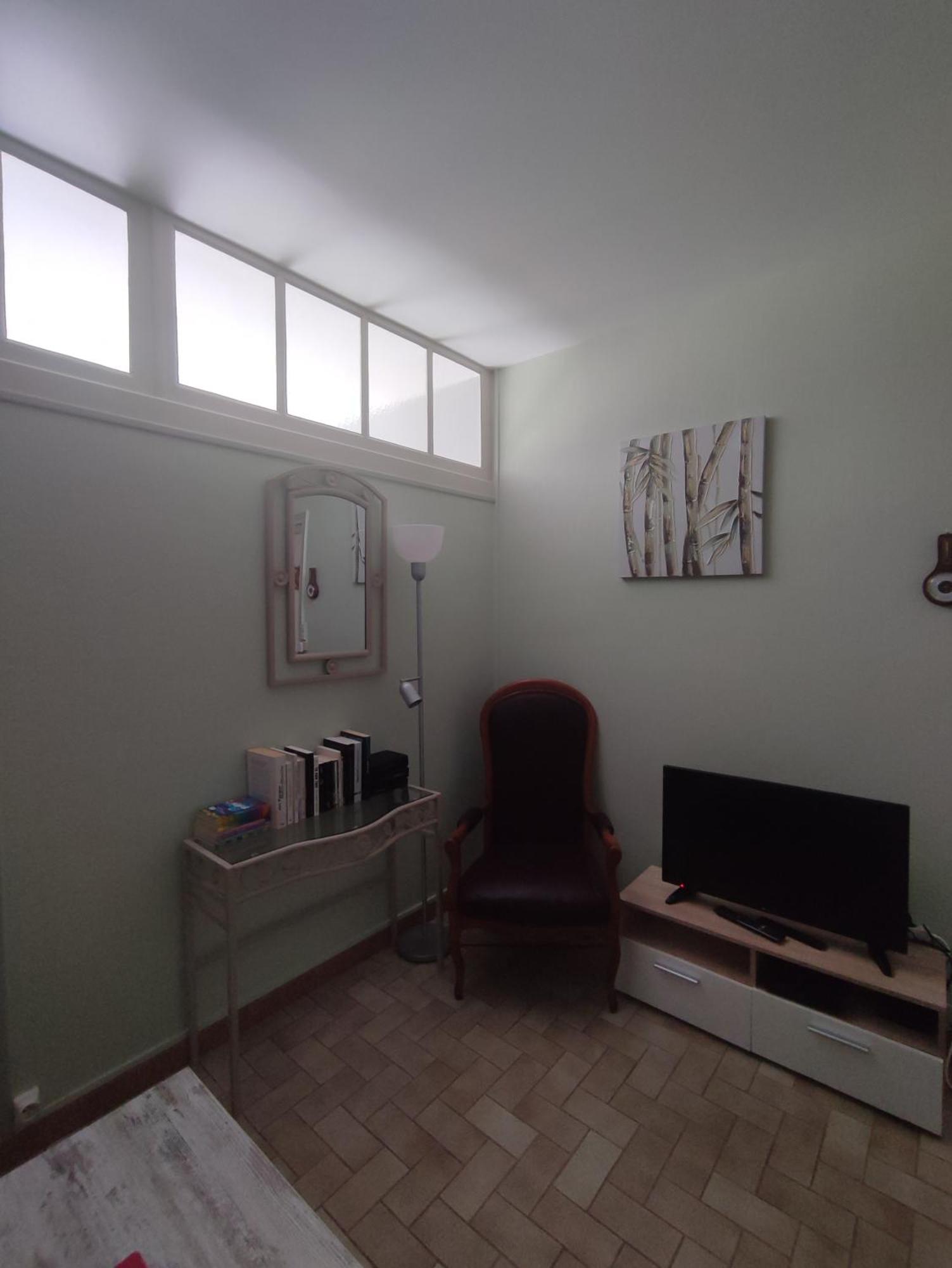 Gite Chez Jeannot Azay-le-Ferron Exterior foto